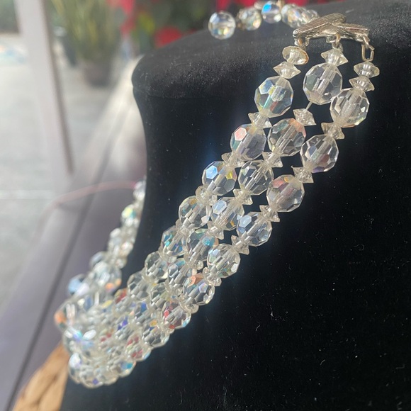 1950’s vintage AB Crystal three strand necklace 16” - Picture 11 of 12